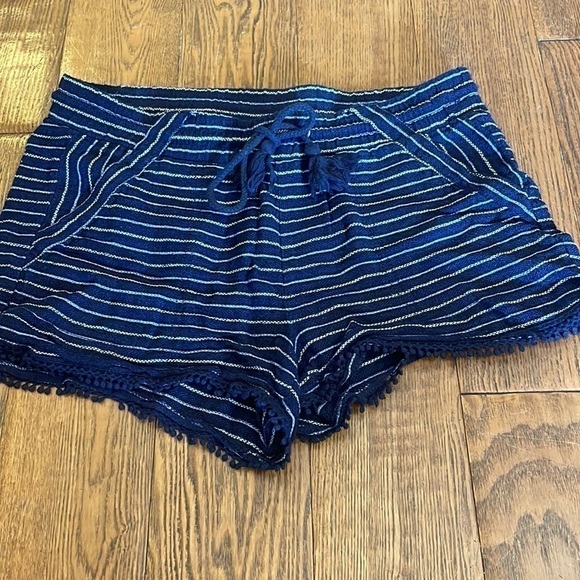 EUC Drawstring waist shorts - Picture 1 of 5